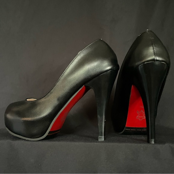 Black Leather Platform High Heels - Picture 1 of 6